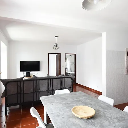 2 Bedrooms House With Wifi At Casa de Férias Lourinhã