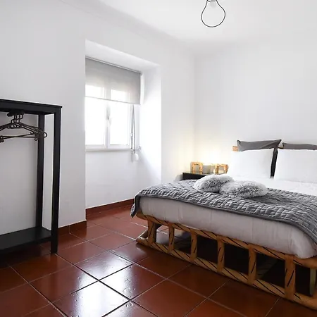 Casa de Férias 2 Bedrooms House With Wifi At